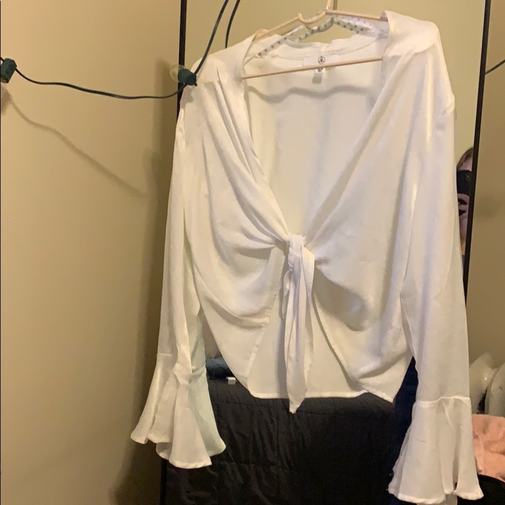 Misgsuided tie front satin white shirt